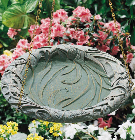 <big>Butterfly Hanging Birdbath</font></big>